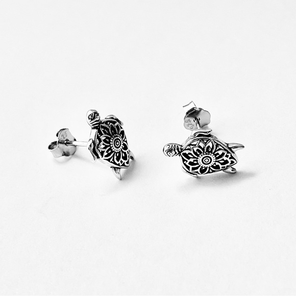 Sterling Silver Mandala Turtle Earring, Flower Earring, Animal Earrings, Turtles - Picture 6 of 13
